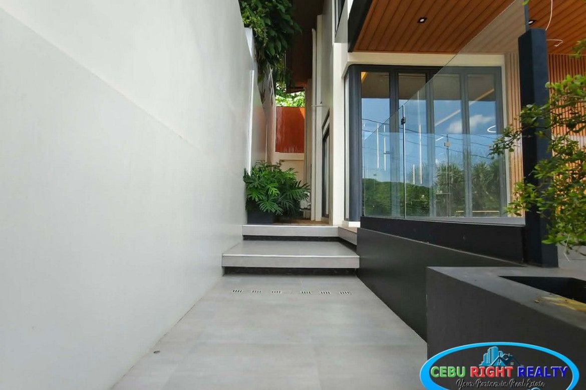 4 Bedroom House for Sale in Sapangdaku, Cebu City, Cebu – photo 2