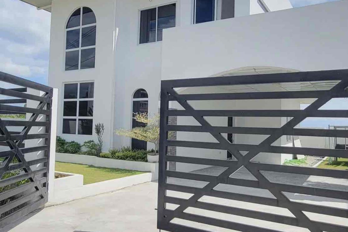 4 Bedroom House for Sale in Sirawan, Davao City, Davao del Sur