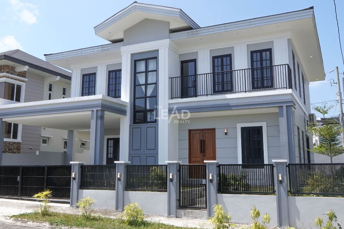 4 Bedroom House for Sale in South Forbes Golf City, Inchican, Silang, Cavite – photo 3