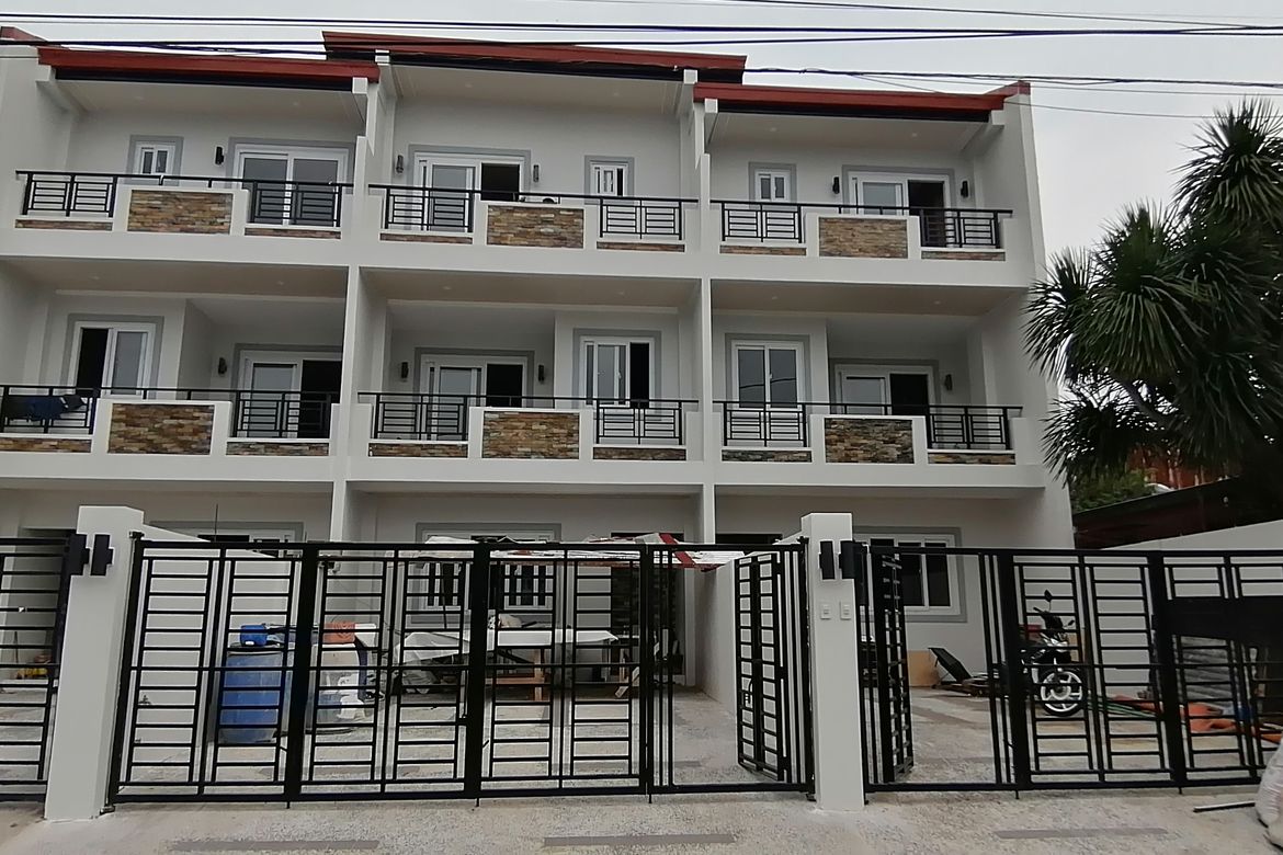 4 Bedroom House for Sale in Sun Valley, Parañaque, Metro Manila