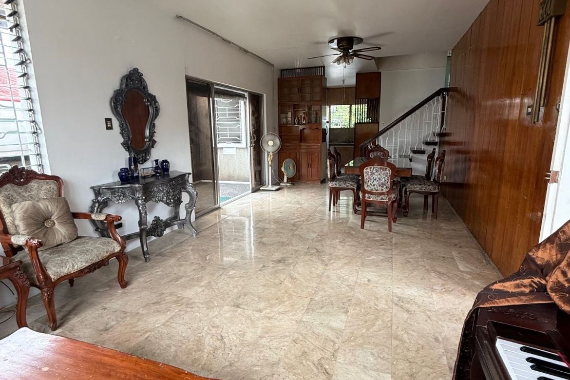 4 Bedroom House for Sale in Sun Valley, Parañaque, Metro Manila – photo 2