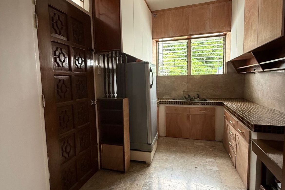 4 Bedroom House for Sale in Sun Valley, Parañaque, Metro Manila – photo 3