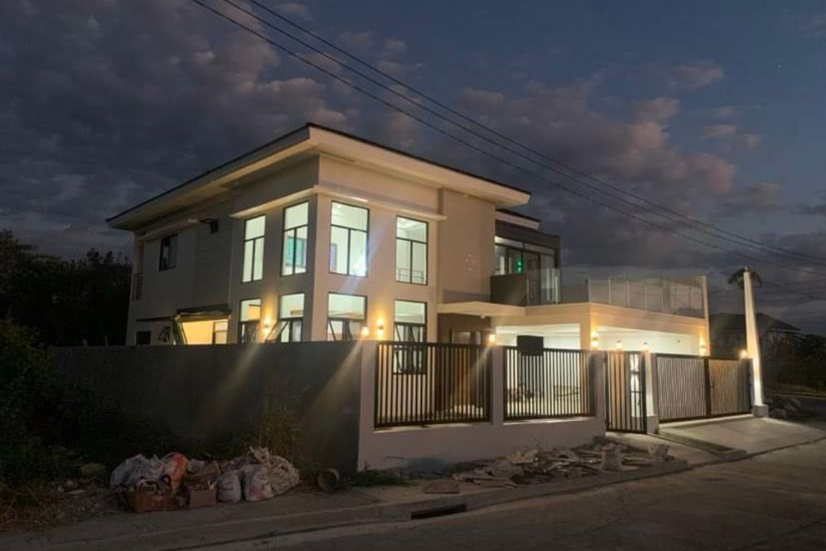 4 Bedroom House for Sale in Tabuc Suba, Iloilo City, Iloilo