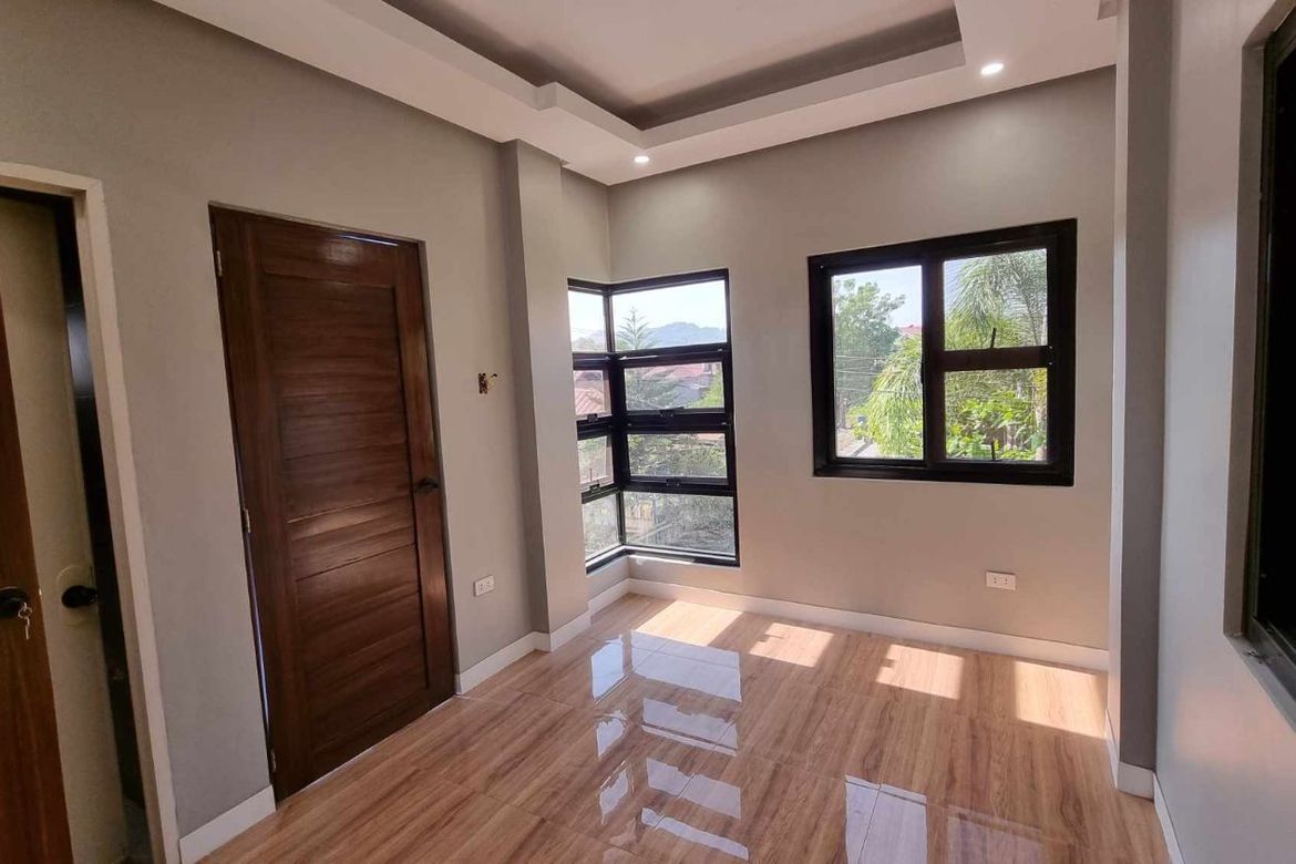 4 Bedroom House for Sale in Talogtog, San Juan, La Union – photo 3