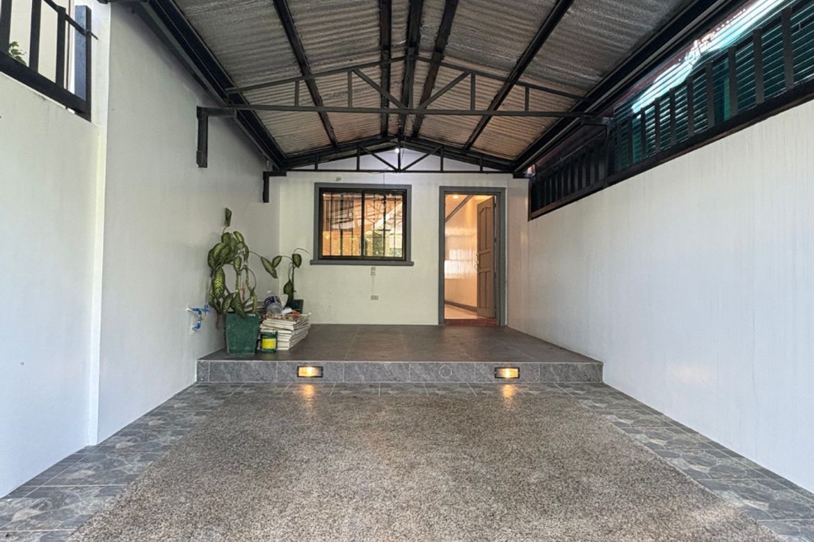 4 Bedroom House for Sale in Talon Dos, Las Piñas, Metro Manila – photo 2
