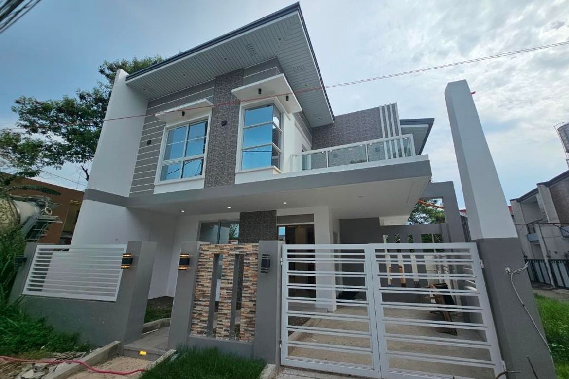 4 Bedroom House for Sale in Talon Dos, Las Piñas, Metro Manila – photo 2