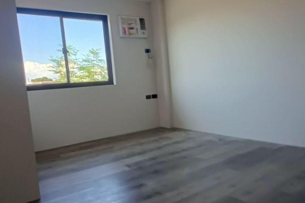 4 Bedroom House for Sale in Talon Dos, Las Piñas, Metro Manila – photo 2