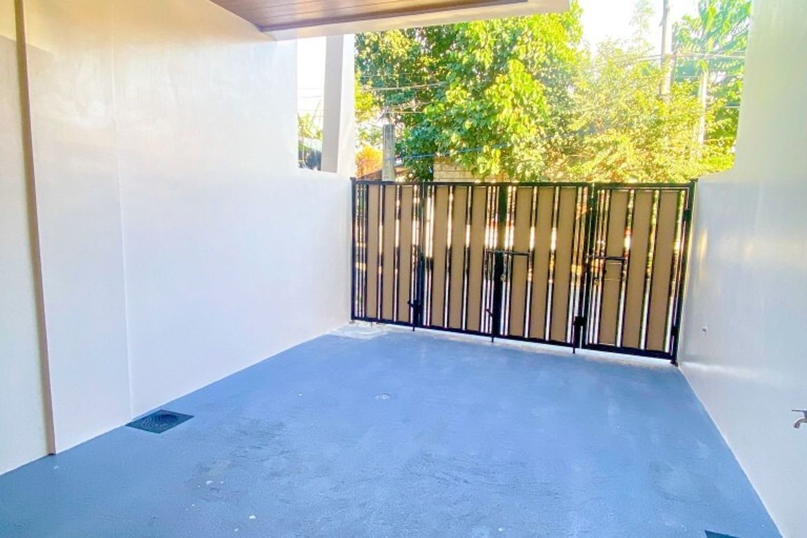 4 Bedroom House for Sale in Talon Singko, Las Piñas, Metro Manila – photo 2