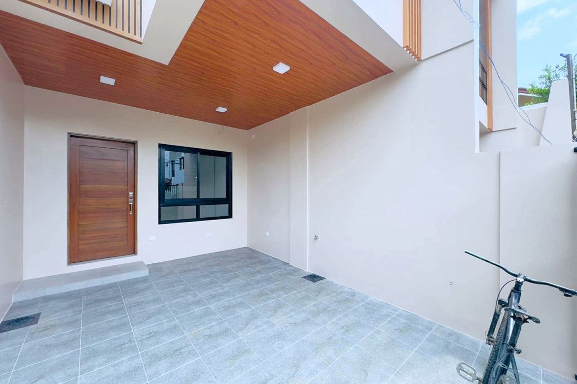 4 Bedroom House for Sale in Talon Singko, Las Piñas, Metro Manila – photo 2