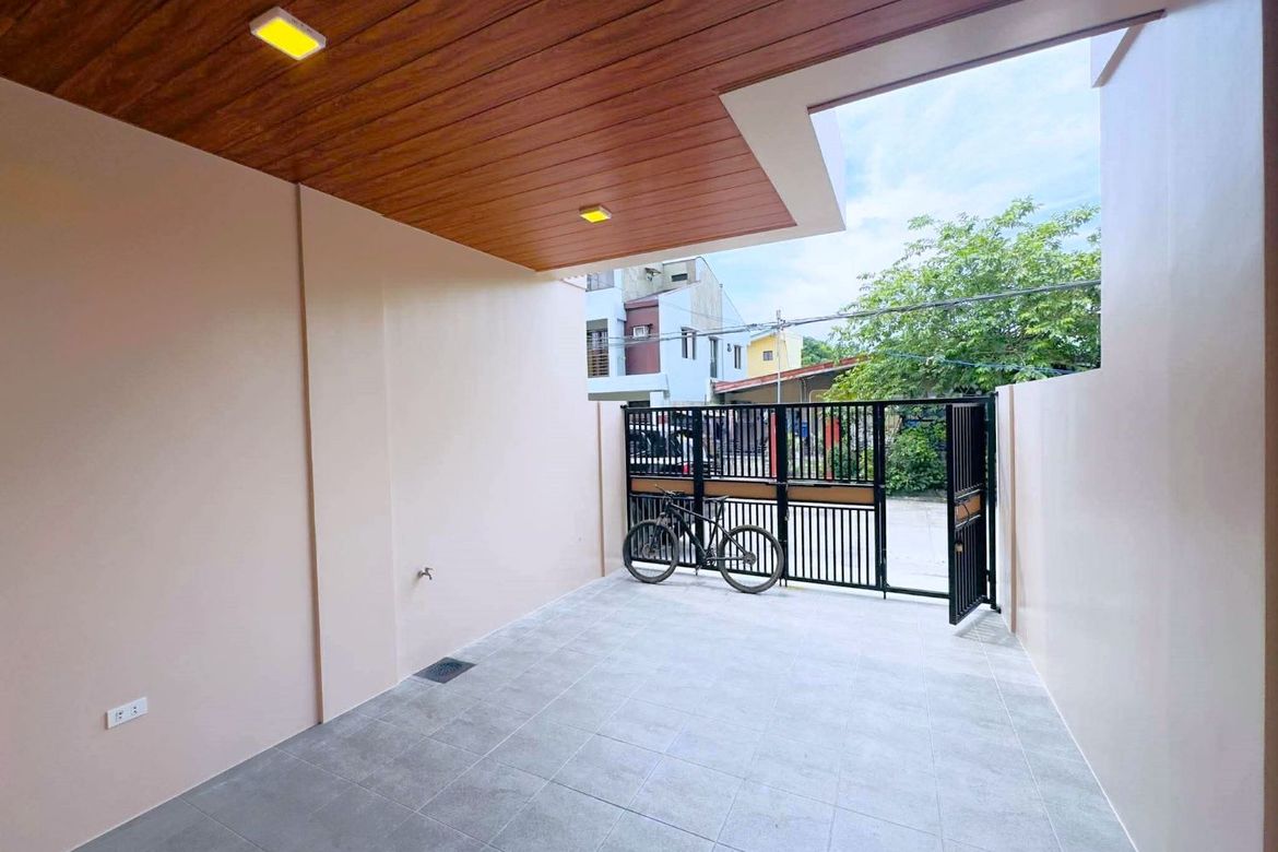 4 Bedroom House for Sale in Talon Singko, Las Piñas, Metro Manila – photo 3