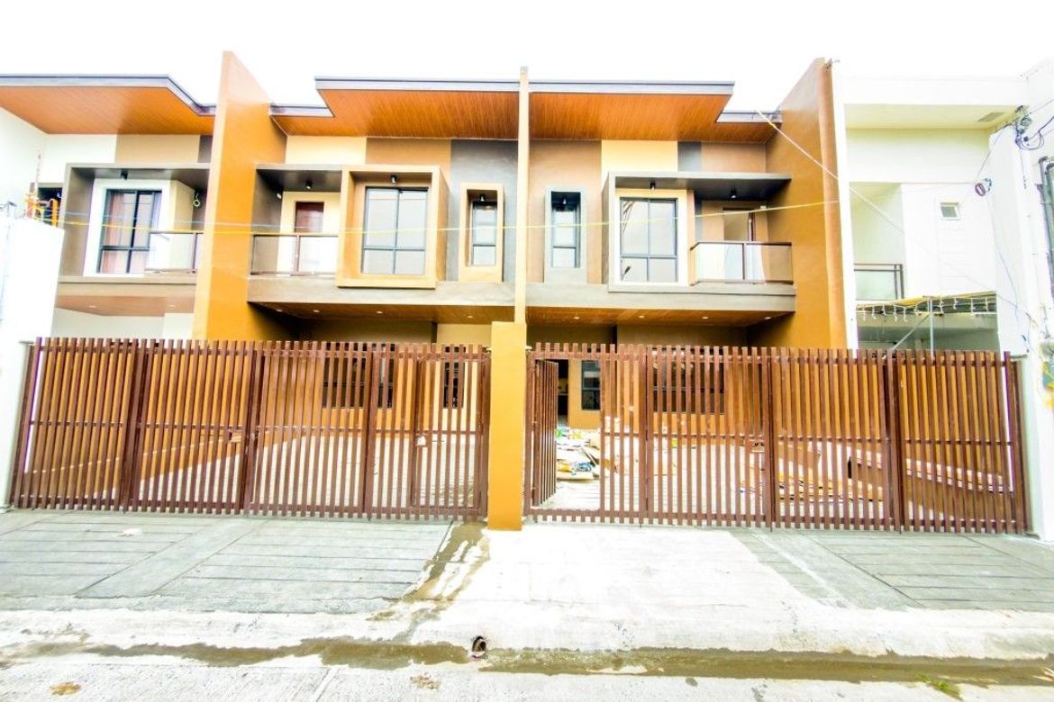4 Bedroom House for Sale in Talon Singko, Las Piñas, Metro Manila