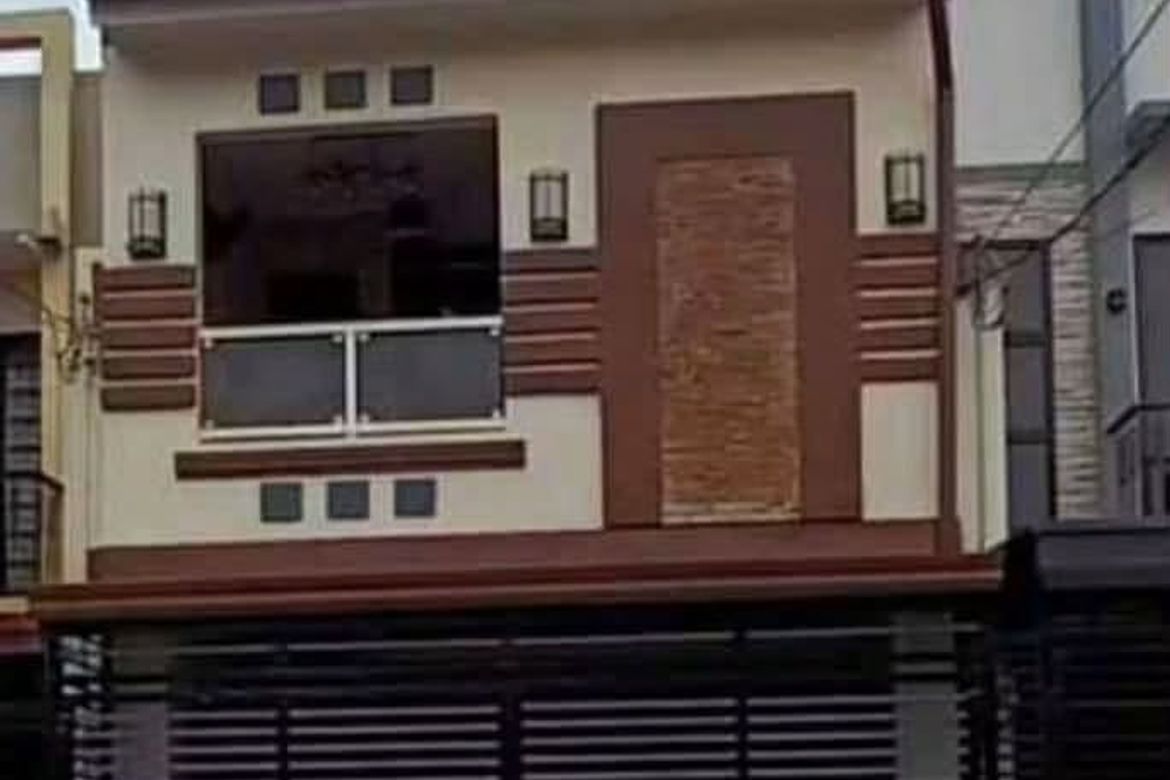 4 Bedroom House for Sale in Talon Singko, Las Piñas, Metro Manila