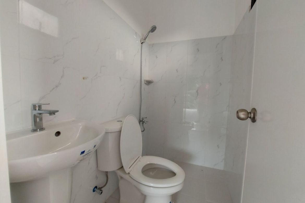 4 Bedroom House for Sale in Tandang Sora, Quezon City, Metro Manila – photo 8