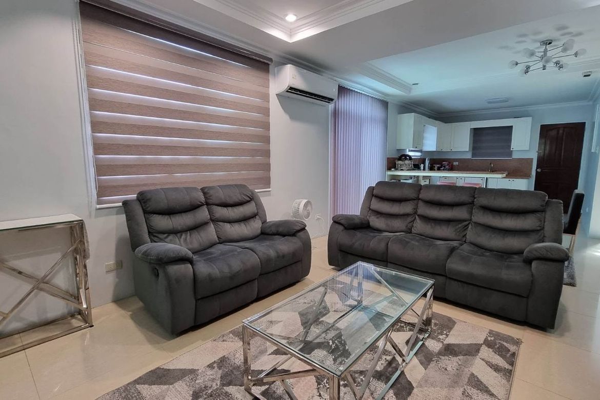 4 Bedroom House for Sale in Telabastagan, San Fernando, Pampanga – photo 2