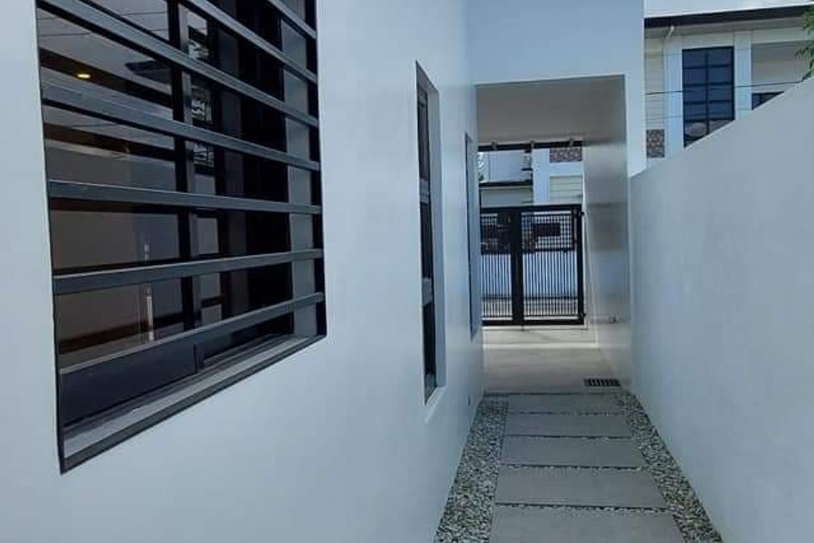 4 Bedroom House for Sale in Telabastagan, San Fernando, Pampanga – photo 5