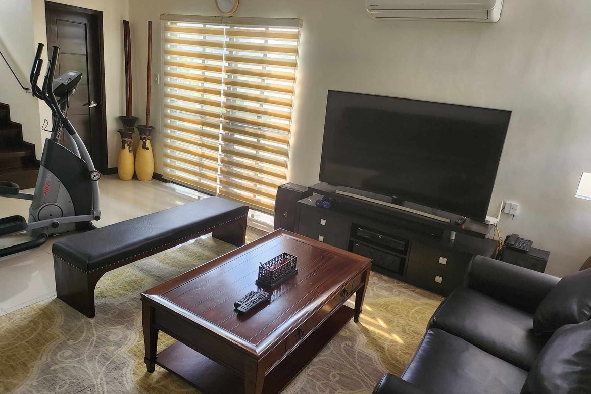 4 Bedroom House for Sale in Telabastagan, San Fernando, Pampanga – photo 5
