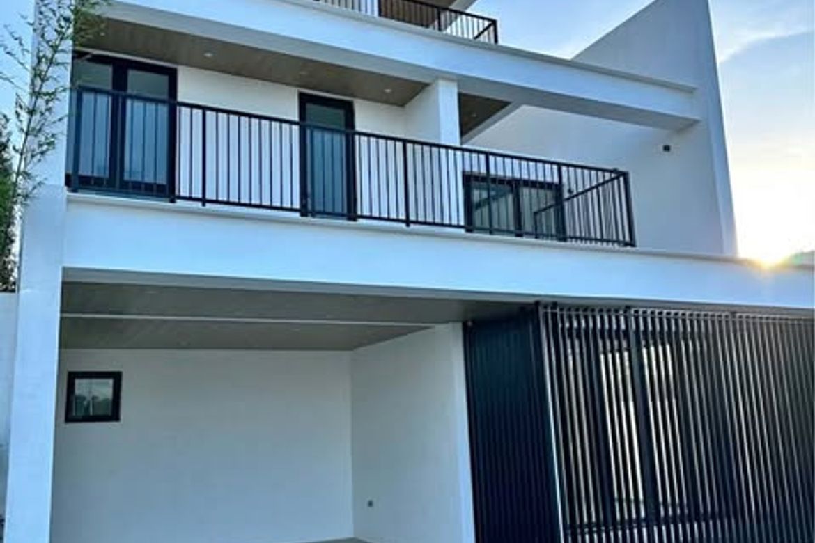 4 Bedroom House for Sale in Timbao, Biñan, Laguna