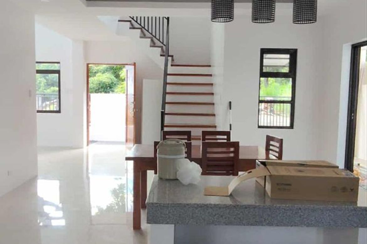 4 Bedroom House for Sale in Tolentino West, Tagaytay, Cavite – photo 2