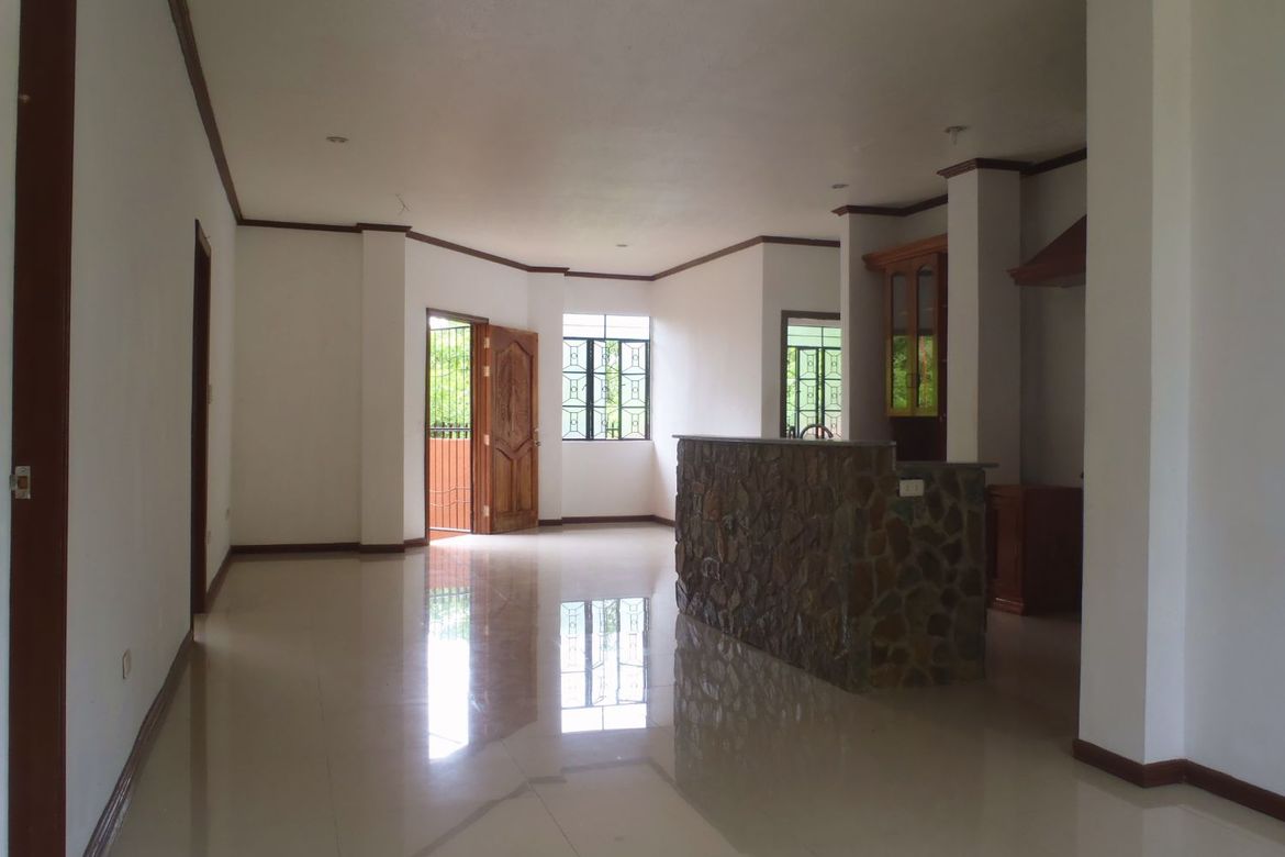 4 Bedroom House for Sale in Totolan, Dauis, Bohol – photo 3