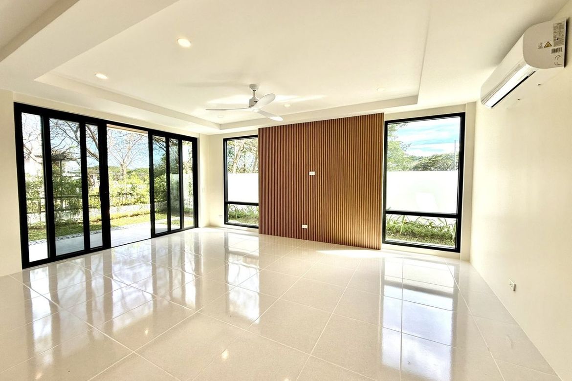 4 Bedroom House for Sale in Treveia Nuvali, Canlubang, Calamba, Laguna – photo 3