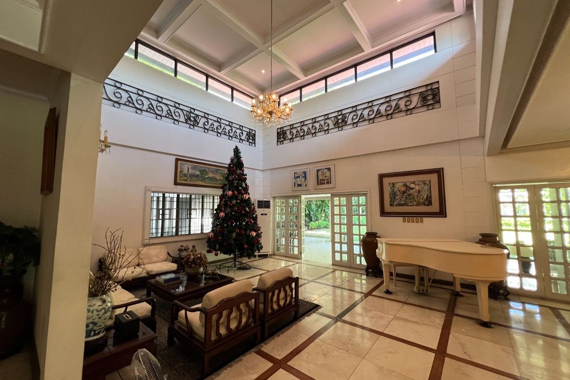 4 Bedroom House for Sale in Ugong Norte, Quezon City, Metro Manila – photo 3