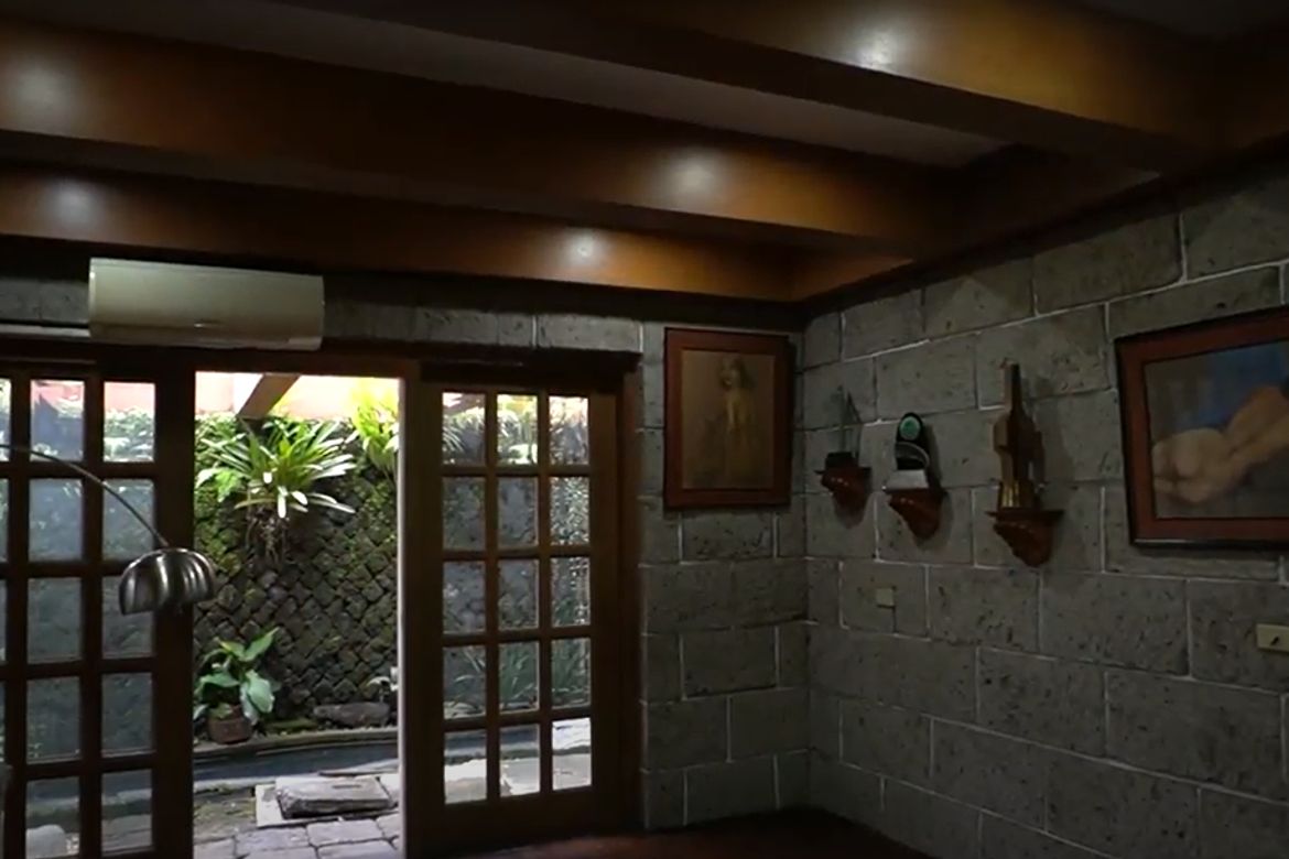 4 Bedroom House for Sale in Ugong Norte, Quezon City, Metro Manila – photo 8