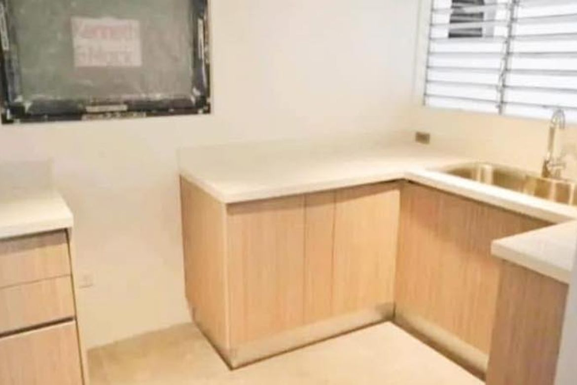 4 Bedroom House for Sale in Ugong Norte, Quezon City, Metro Manila – photo 6