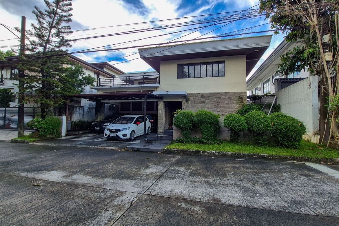 4 Bedroom House for Sale in Ugong, Pasig, Metro Manila