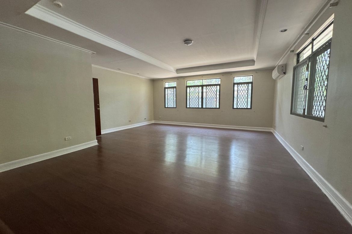 4 Bedroom House for Sale in Urdaneta Village, Bangkal, Makati, Metro Manila near MRT-3 Magallanes – photo 5