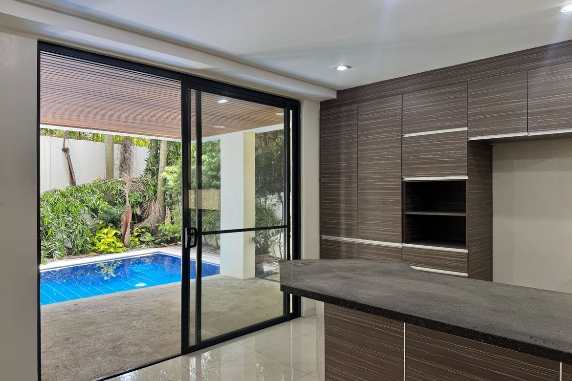 4 Bedroom House for Sale in Varsity Hills, Loyola Heights, Quezon City, Metro Manila – photo 2