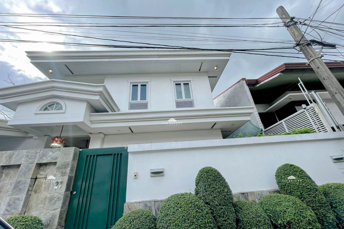 4 Bedroom House for Sale in Western Bicutan, Taguig, Metro Manila