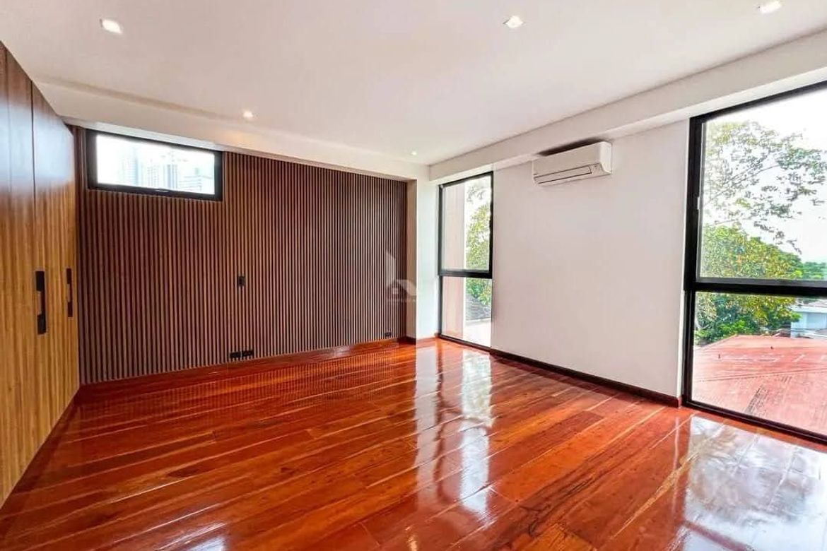 4 Bedroom House for Sale in White Plains, Quezon City, Metro Manila – photo 8