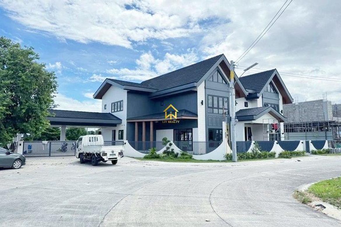 4 Bedroom House for Sale in Woodgrove Park, Sabanilla, Mexico, Pampanga