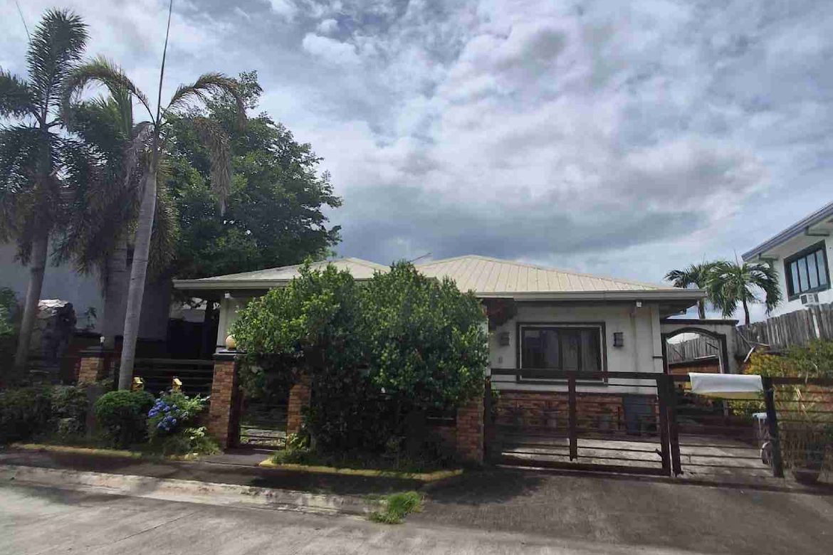 4 Bedroom House for Sale in Zapote, Biñan, Laguna