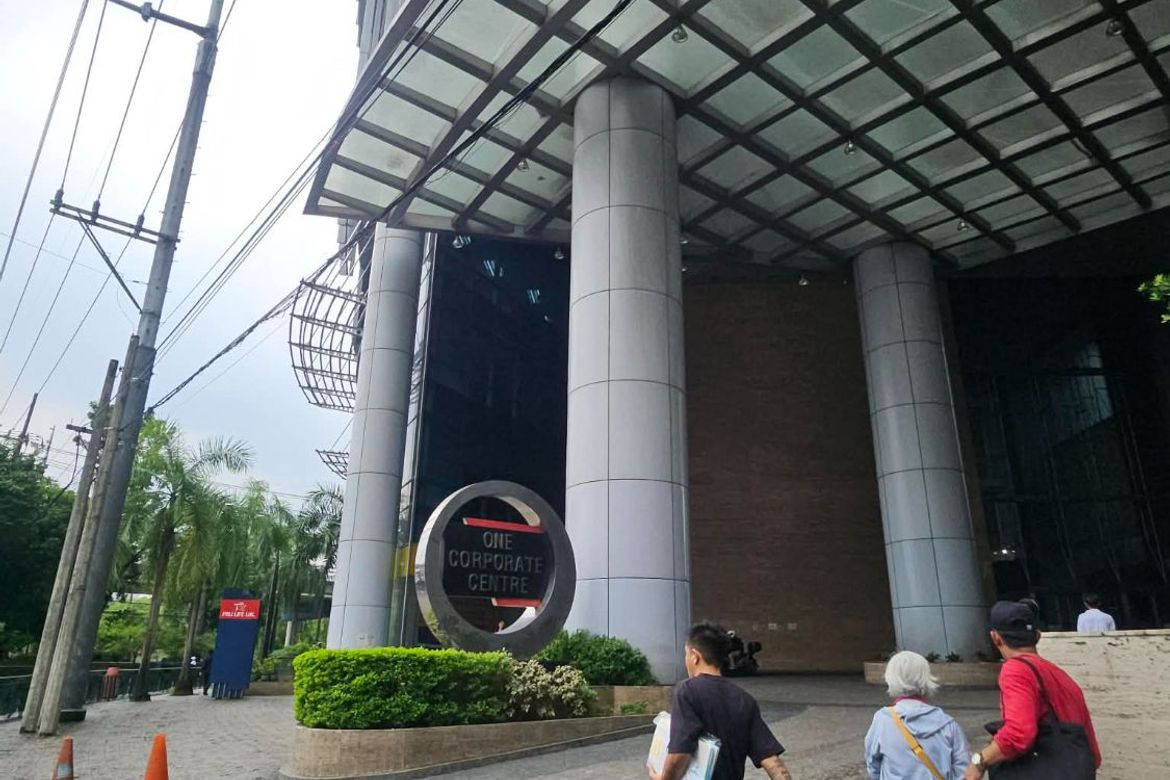 4 Bedroom Office for Sale in San Antonio, Metro Manila near MRT-3 Ortigas – photo 3