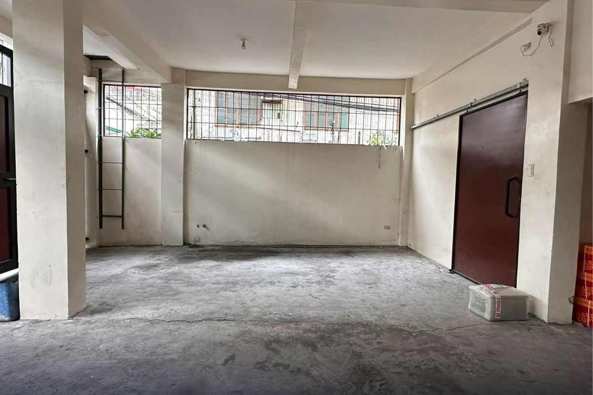 4 Bedroom Shophouse for Sale in Tondo, Manila, Metro Manila near LRT-1 Abad Santos – photo 4