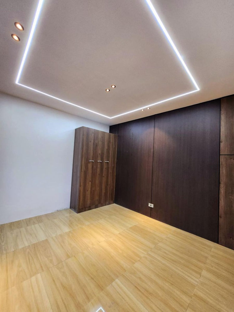 4-Bedroom Single-Attached House and Lot for Sale in Guitnang Bayan I, San Mateo, Rizal – photo 3