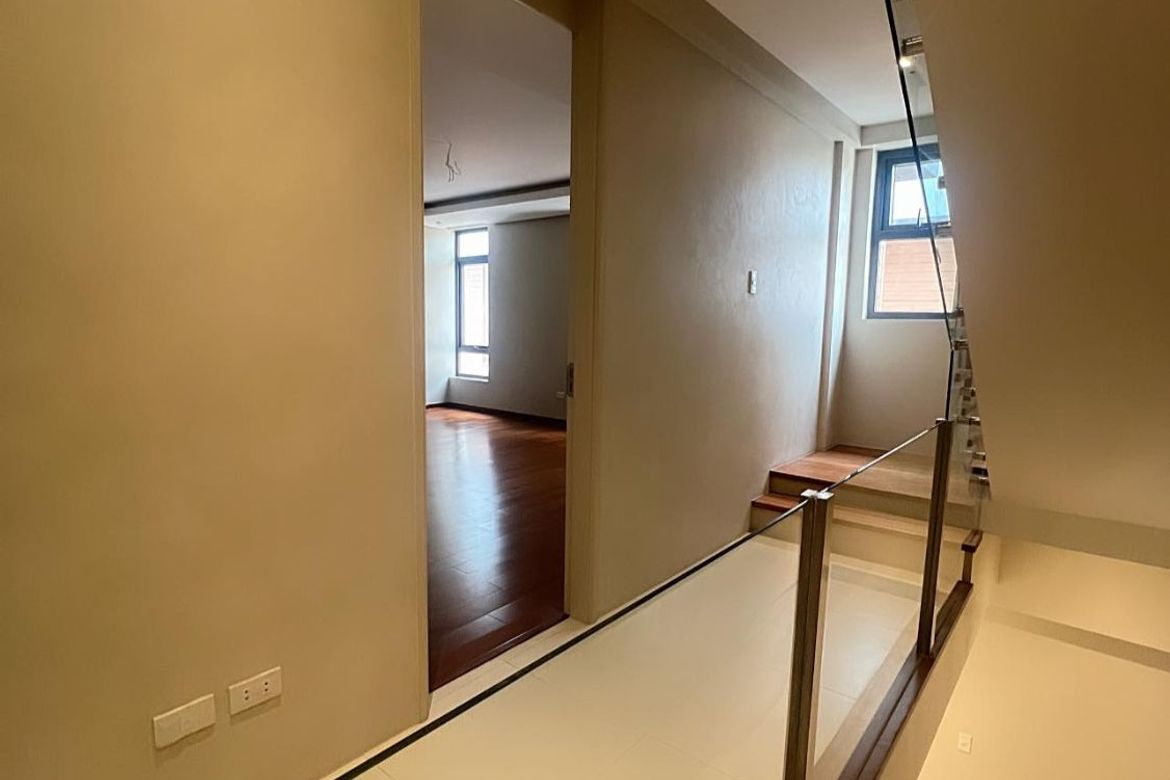 4 Bedroom Townhouse for Sale in Addition Hills, San Juan, Metro Manila – photo 7