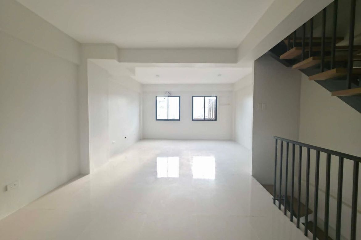 4 Bedroom Townhouse for Sale in Alang-Alang, Mandaue, Cebu – photo 2