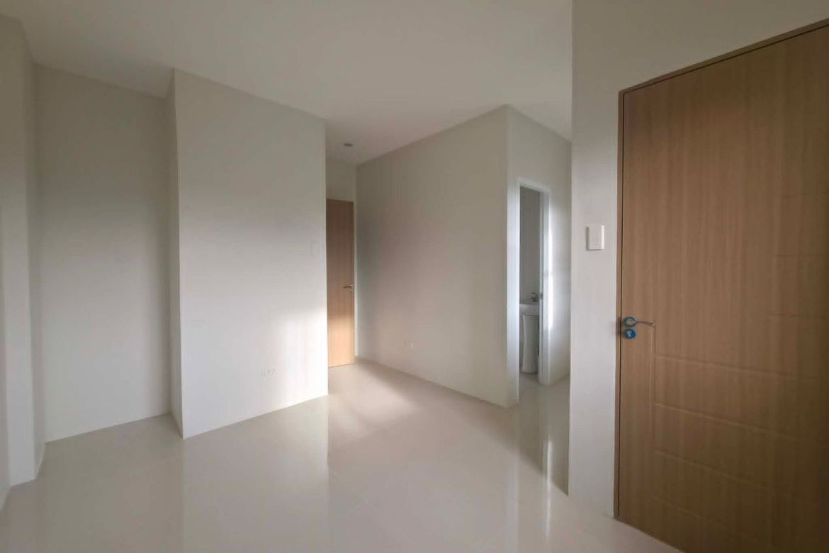 4 Bedroom Townhouse for Sale in Alang-Alang, Mandaue, Cebu – photo 3