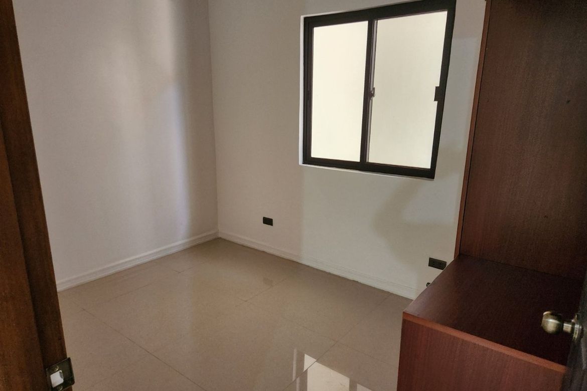4 Bedroom Townhouse for Sale in Almanza Dos, Las Piñas, Metro Manila – photo 7