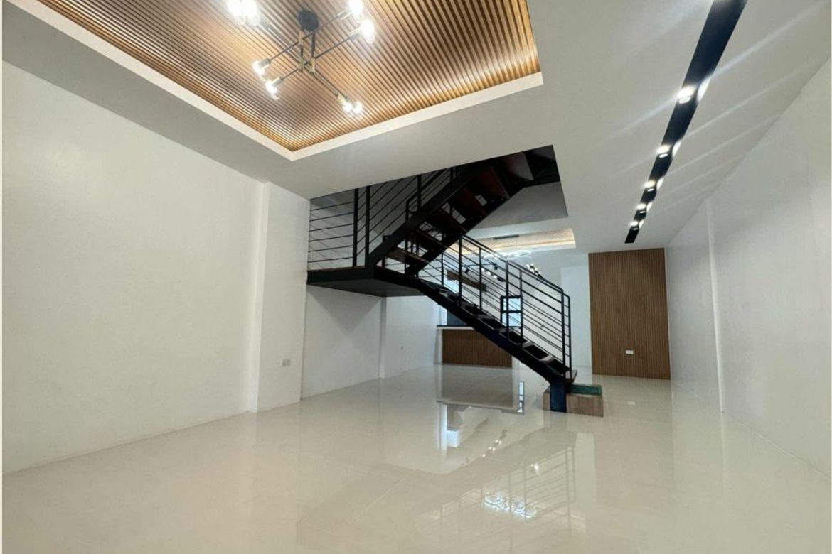 4 Bedroom Townhouse for Sale in Almanza Uno, Las Piñas, Metro Manila – photo 5