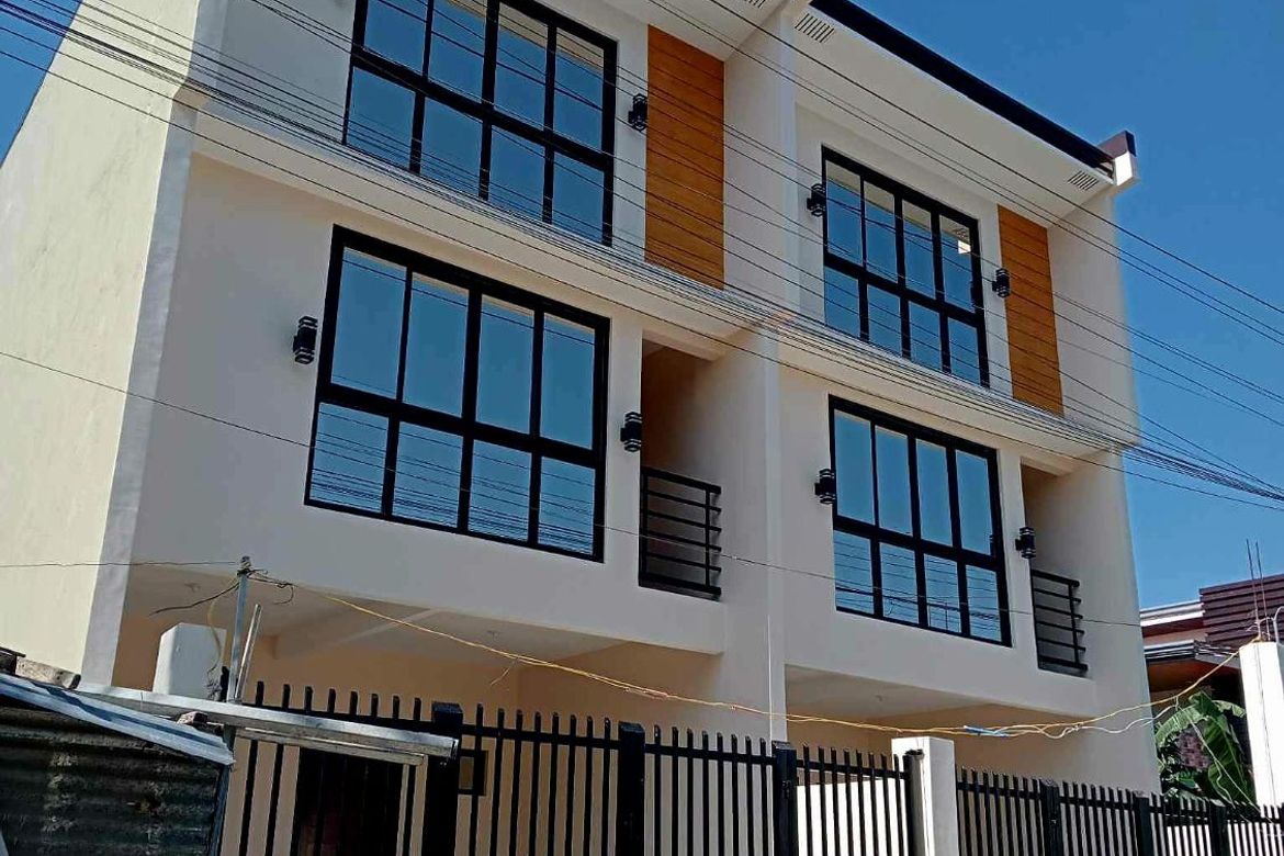 4 Bedroom Townhouse for Sale in Ampid I, San Mateo, Rizal – photo 2