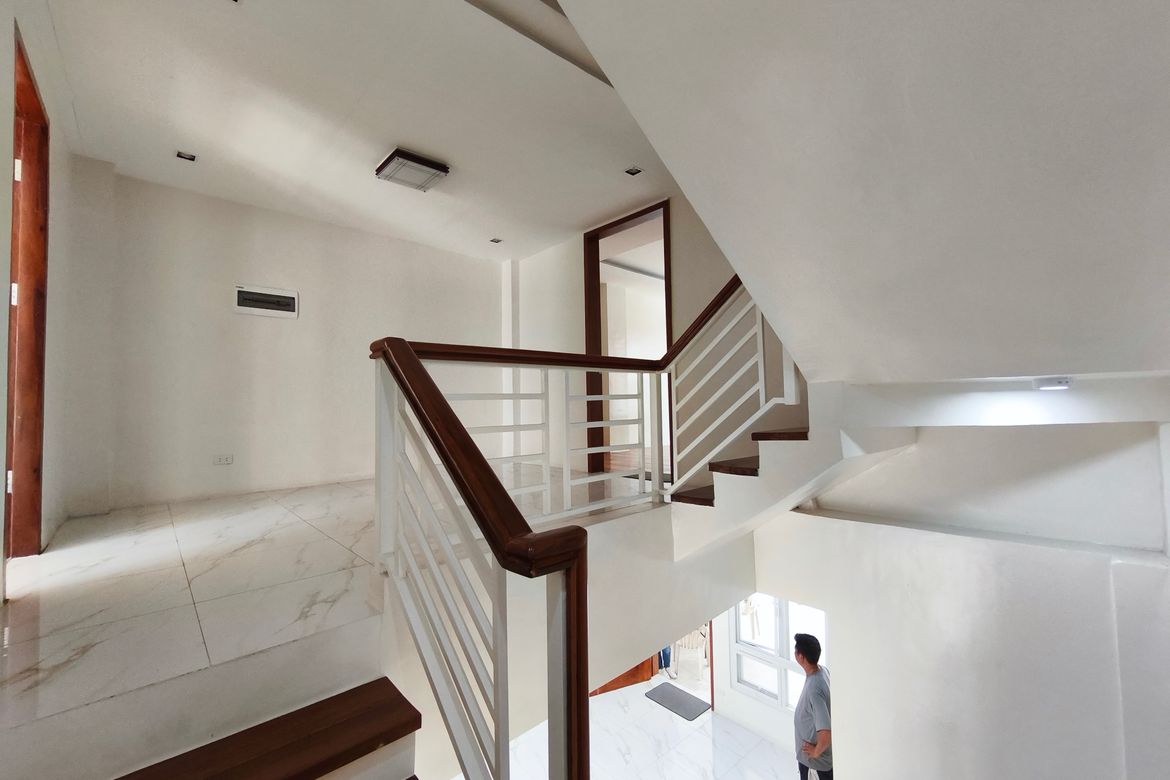 4 Bedroom Townhouse for Sale in Bahay Toro, Quezon City, Metro Manila – photo 8