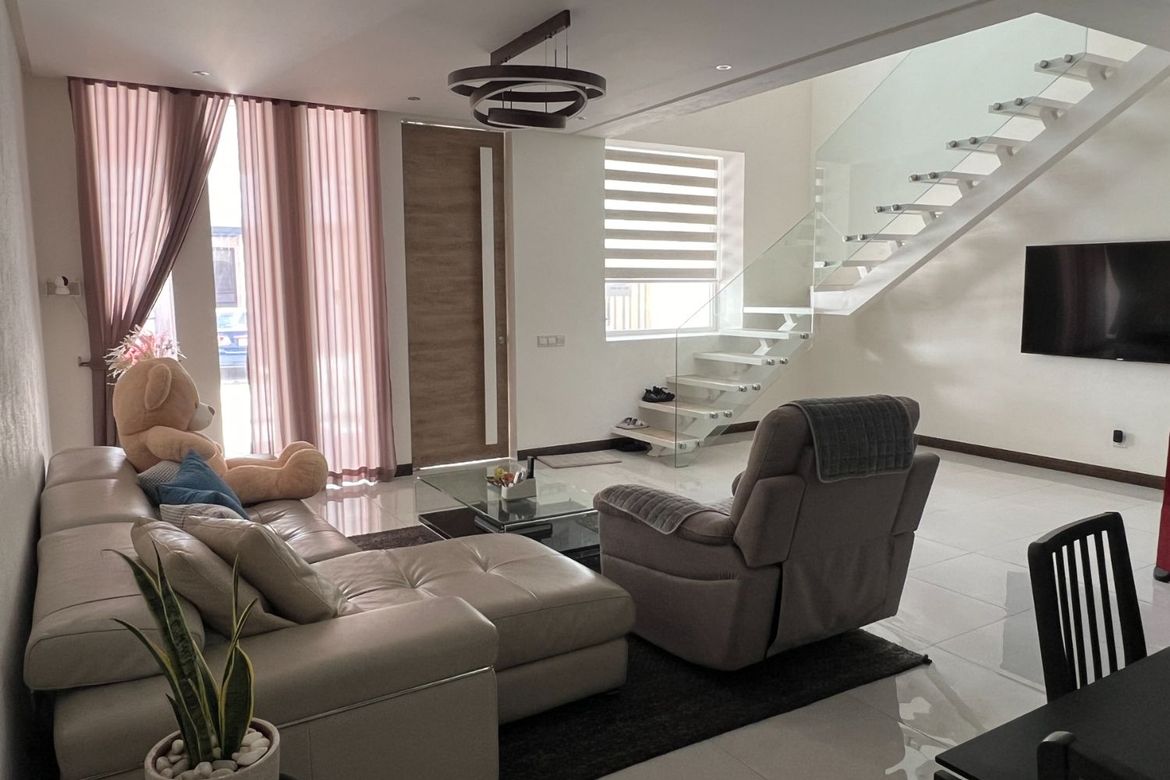 4 Bedroom Townhouse for Sale in Bambang, Taguig, Metro Manila
