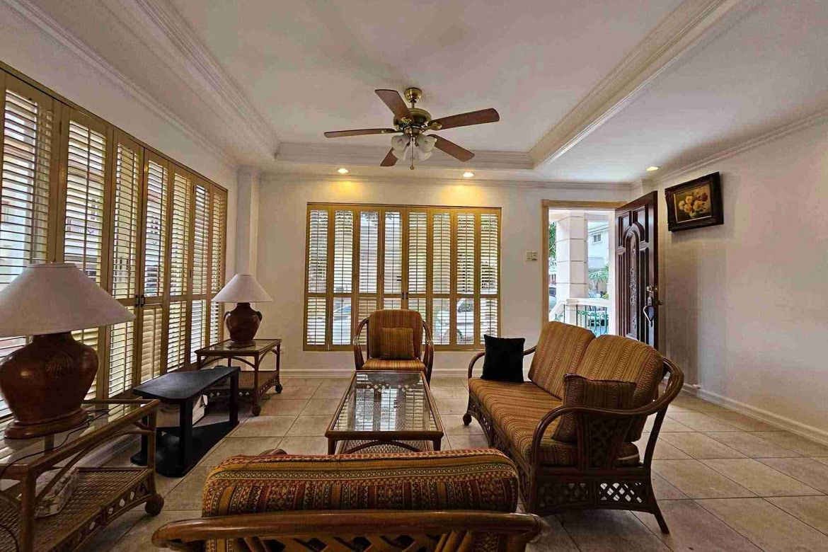 4 Bedroom Townhouse for Sale in Banilad, Cebu City, Cebu – photo 6