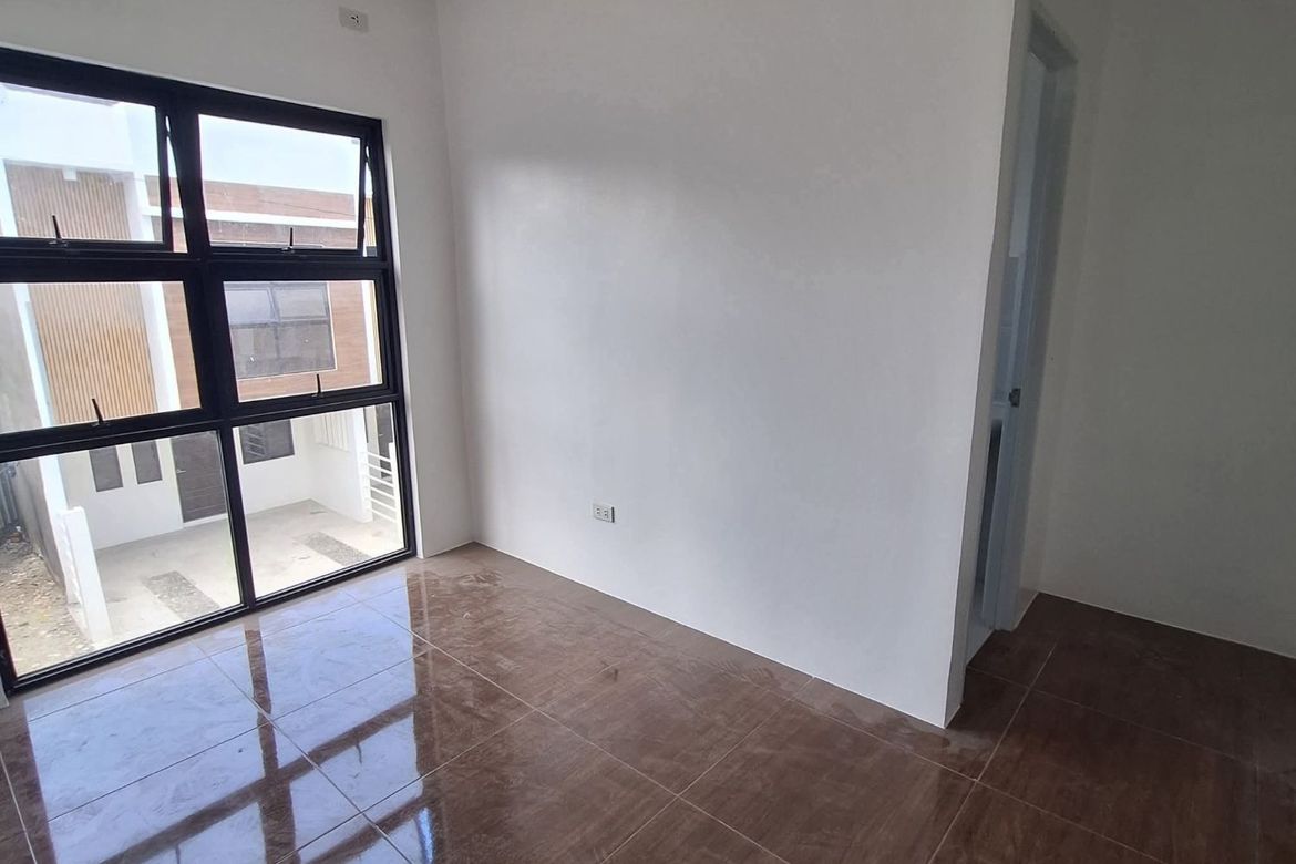 4 Bedroom Townhouse for Sale in Banilad, Mandaue, Cebu – photo 4