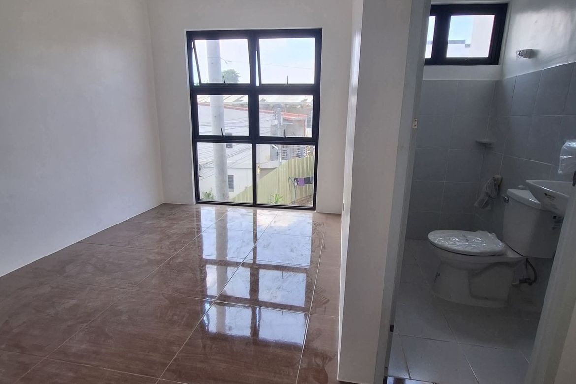 4 Bedroom Townhouse for Sale in Banilad, Mandaue, Cebu – photo 5