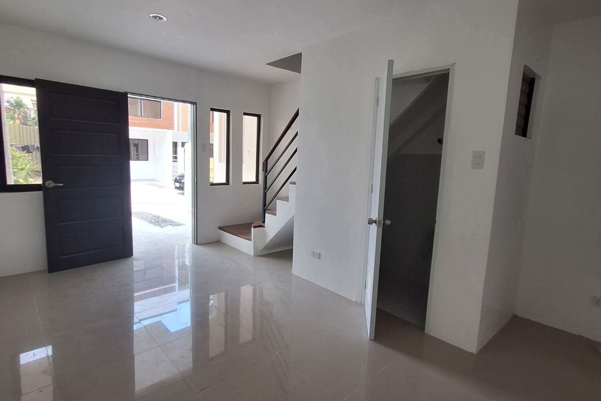 4 Bedroom Townhouse for Sale in Banilad, Mandaue, Cebu – photo 7
