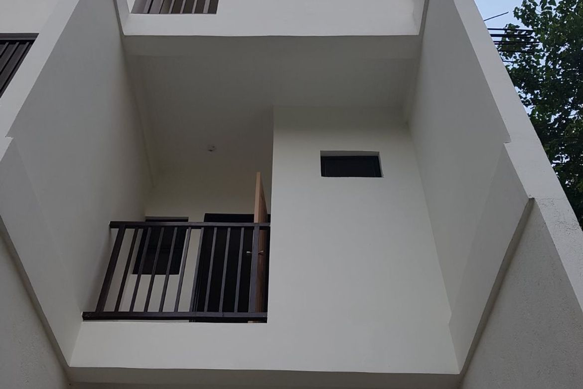 4 Bedroom Townhouse for Sale in Barangay 174, Caloocan, Metro Manila